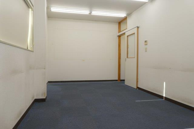 堀南岡本店舗の内装|２F（仕切り壁のみ撤去可）