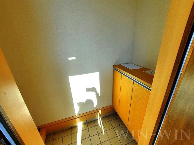 コモド南ヶ丘 Bの玄関