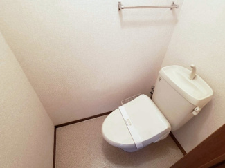 【トイレ】 | サンメゾン　Ａ | 落ち着いた色調のトイレです