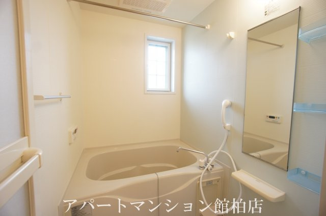 ピサンリの浴室|※別号室参考写真です ※現況優先