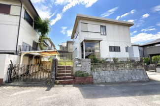 【外観】 | 毎年6月5日に開催される《あがた祭り》が徒歩圏内にあるので、お子様がいらっしゃるご家庭は嬉しいですね。