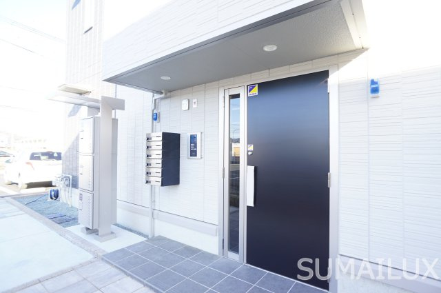 熊本市西区新土河原２丁目のアパートのエントランス