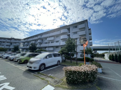 【外観】 | 二色小【アジュール二色の浜１棟２階】貝塚市二色２丁目 | おしゃれな外観です