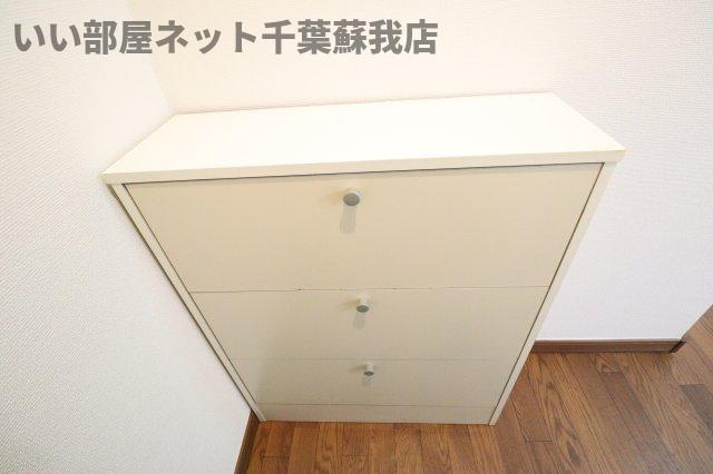 ヒルズ青葉台の玄関|シューズボックス