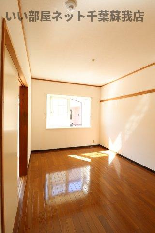 ヒルズ青葉台の洋室|ゆったりした洋室です