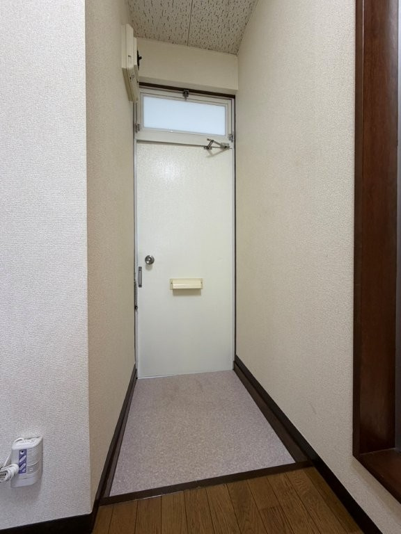 センチュリーハウス津志田Bの玄関