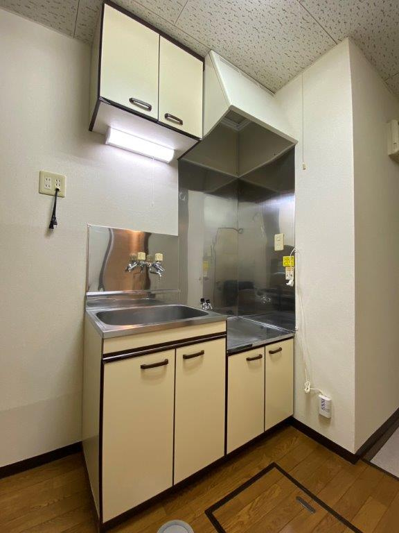 センチュリーハウス津志田Bのキッチン