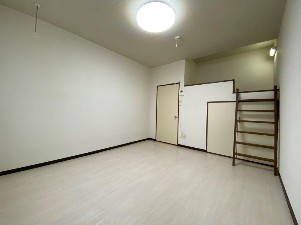 センチュリーハウス津志田Bの内装