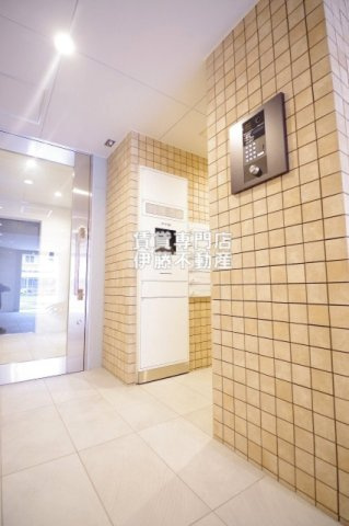 LUORE浄心EASTのエントランス
