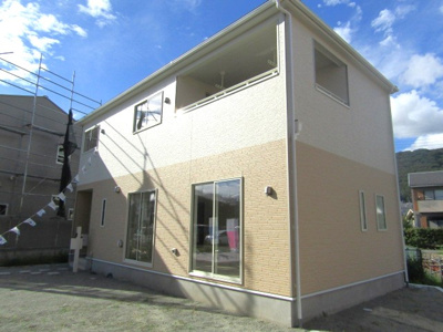 【外観】 | クレイドルガーデン　甲府市山宮町第5　2号棟 | 外観もきれいです