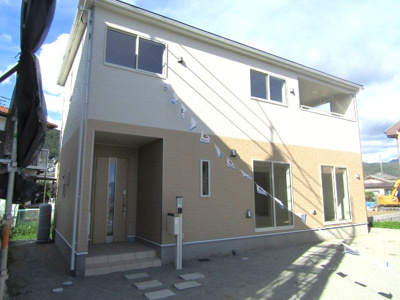 【外観】 | クレイドルガーデン　甲府市山宮町第5　2号棟 | 外観です