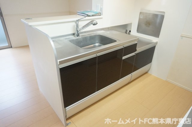 熊本市東区下江津８丁目のアパートのキッチン