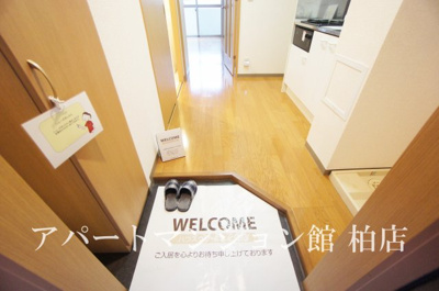 【玄関】 | ラティニア | 反転タイプ