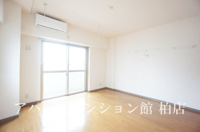 【居間・リビング】 | ラティニア