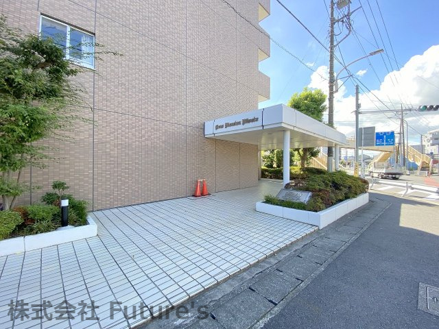 ライオンズマンション三郷のエントランス|マンションエントランス