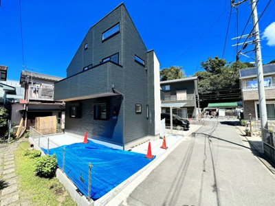 【前面道路含む現地写真】 | ◆◇柏尾町　新築戸建て◇◆ | ◆前面道路も幅員があり車の運転も安心！前面道路は閑静な住宅地。車通りの少ない道路です。お子様にも安心です。