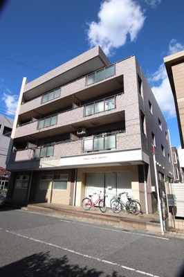 しっかりした外観のマンションですね♪