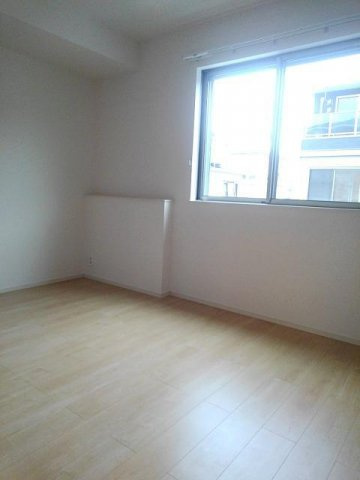 アミティエ　三本松　１号館の内装|明るい室内です