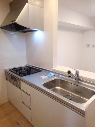 アミティエ　三本松　１号館のキッチン|お料理しやすいキッチンです