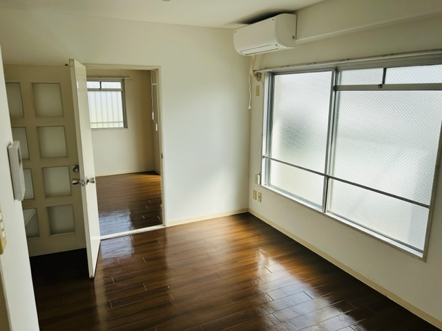 春日部市中央２丁目の賃貸マンションの居間・リビング