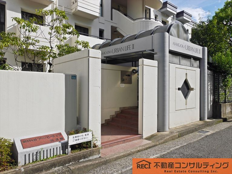 朝日ヶ丘アーバンライフ2番館のエントランス