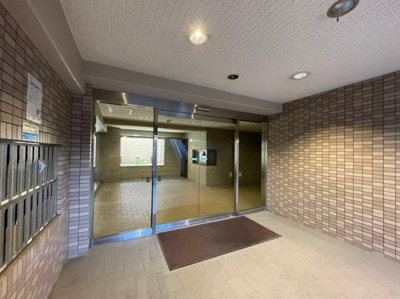 【エントランス】 | ベルヴィル福生