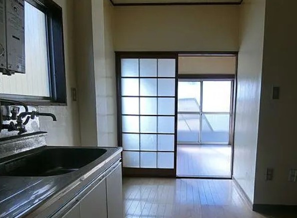 【居間・リビング】