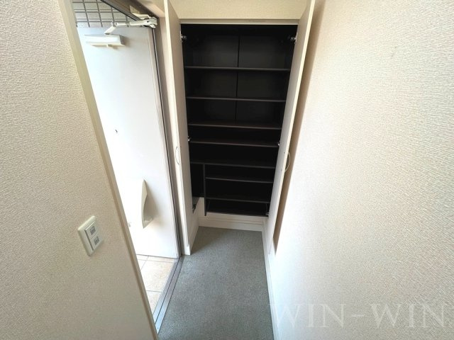 OISTの玄関