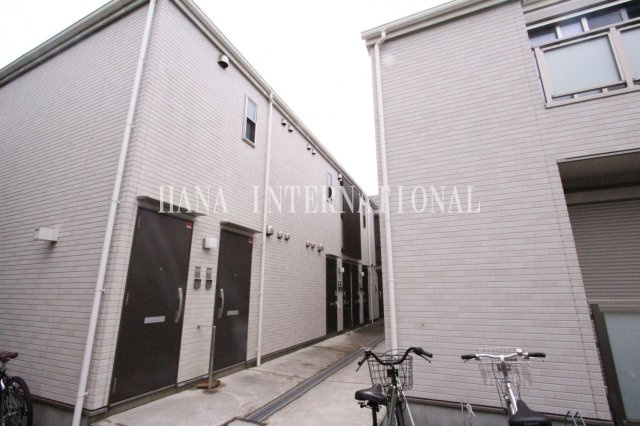 リブリFelice 国立の外観