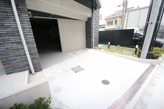 【駐車場】 | S-RESIDENCE堺筋本町Uno