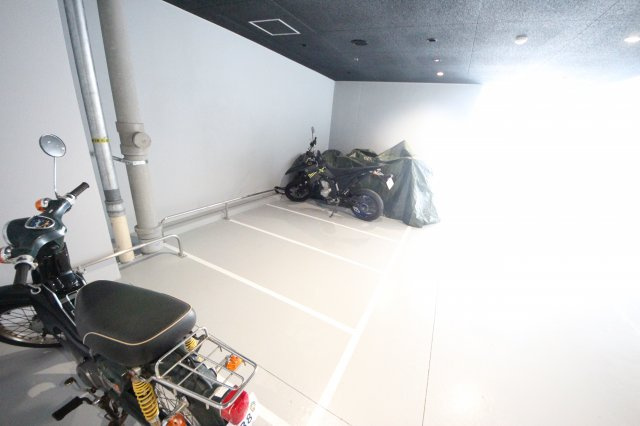 【駐車場】 | S-RESIDENCE堺筋本町Uno