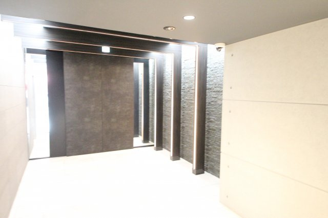 【エントランス】 | S-RESIDENCE堺筋本町Uno