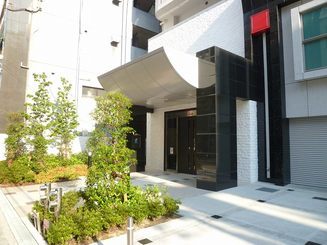 大阪市中央区西心斎橋２丁目の賃貸マンションの外観