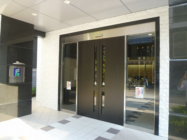 大阪市中央区西心斎橋２丁目の賃貸マンションのエントランス