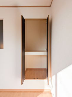 【収納】 | グレースコートA棟 | 洋室（南側）クローゼット