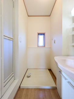 【洗面所】 | グレースコートA棟 | 洗濯機置き場