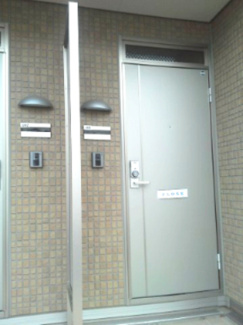 【玄関】 | グレースコートA棟