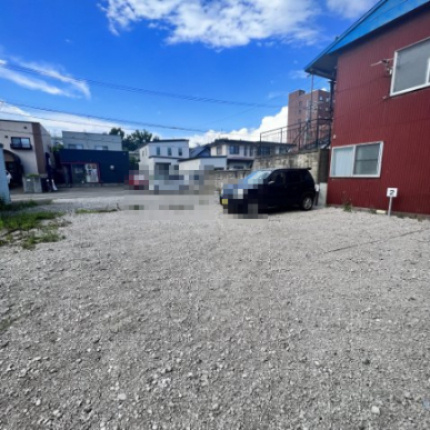 室蘭市中島町2-2-25駐車場の駐車場