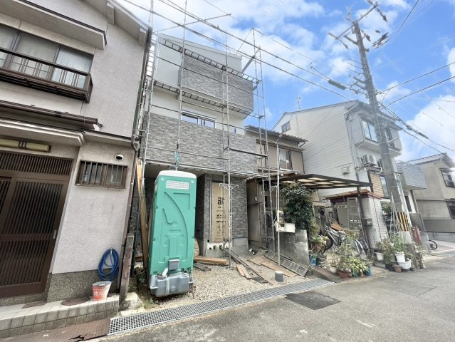 羽束師鴨川町の前面道路含む現地写真