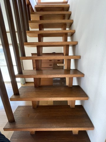 唐津市元石町の一戸建て|階段