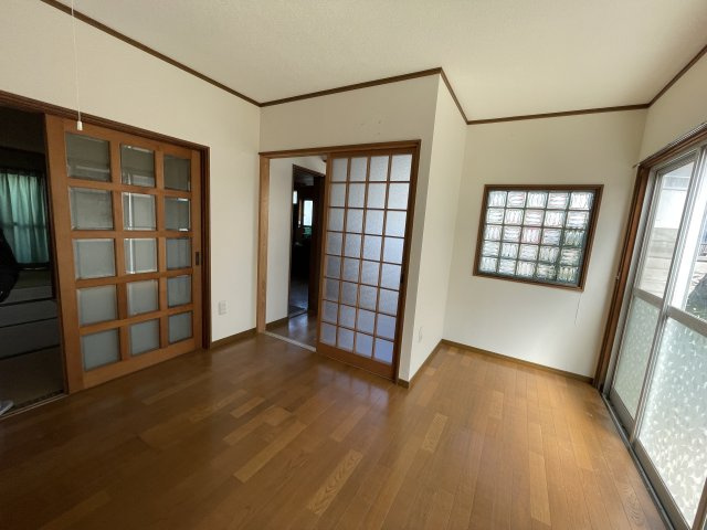 唐津市元石町の一戸建ての洋室