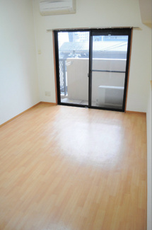 【居間・リビング】 | HAMIEL KOKURA | 洋室1