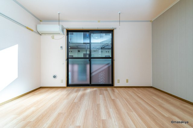 遊眠　β館の居間・リビング|洋室