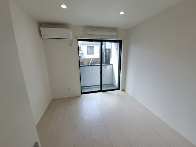 LUMINOUS GRANDEの居間・リビング