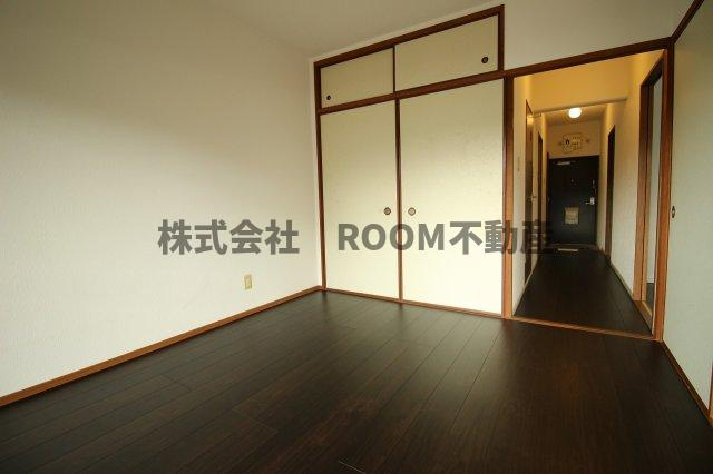シャトー・レ・マタン泉ヶ丘の寝室|ゆとりの広さです