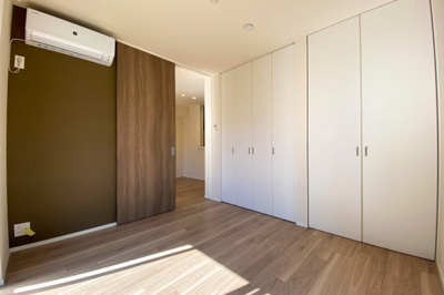 【洋室】 | スペランツァ・ミタカ | 南側