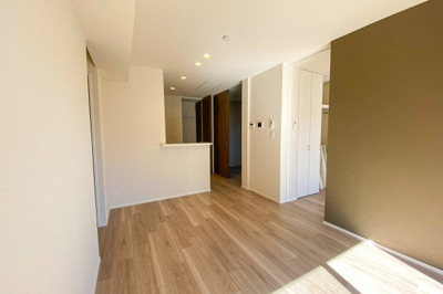 【居間・リビング】 | スペランツァ・ミタカ | LDK約10.8帖