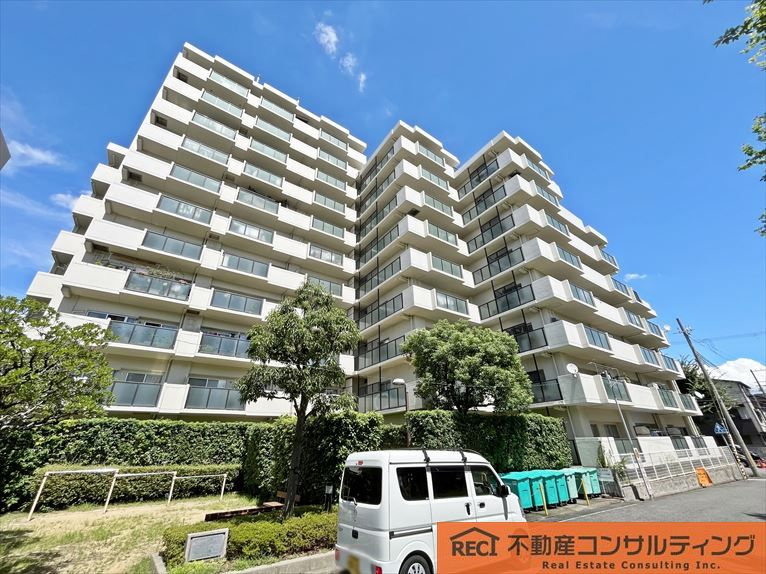 コスモ灘・公園通りB棟の外観