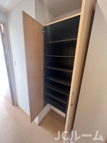 リバティ２１　Bの収納