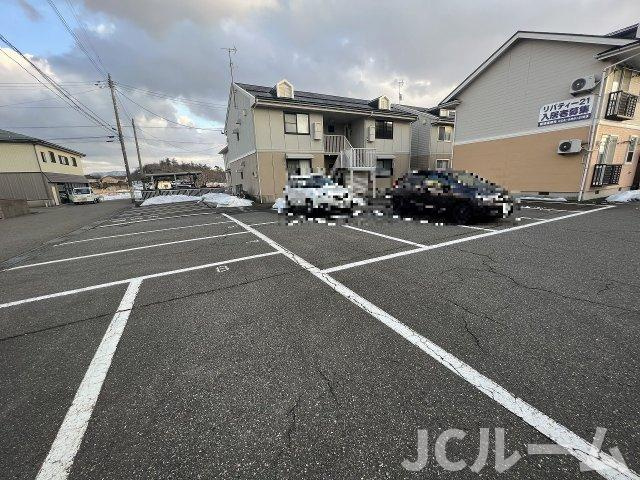 リバティ２１　Bの駐車場